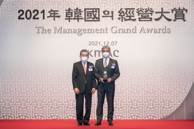 S-OIL 알 카타니 CEO, 한국의 경영대상 최고경영자상 수상 이미지